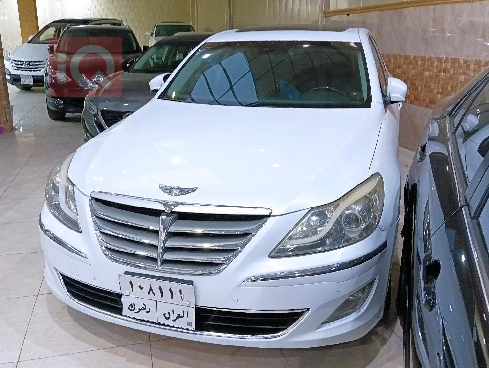 Hyundai Genesis
